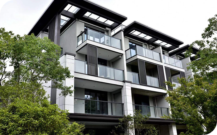 Residential building sliding door balcony