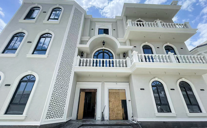 REGWEN RG110 Sliding Window Project Completed in Taif, Saudi Arabia: Custom Arched Fixed Windows Meet Practical Sliding Design